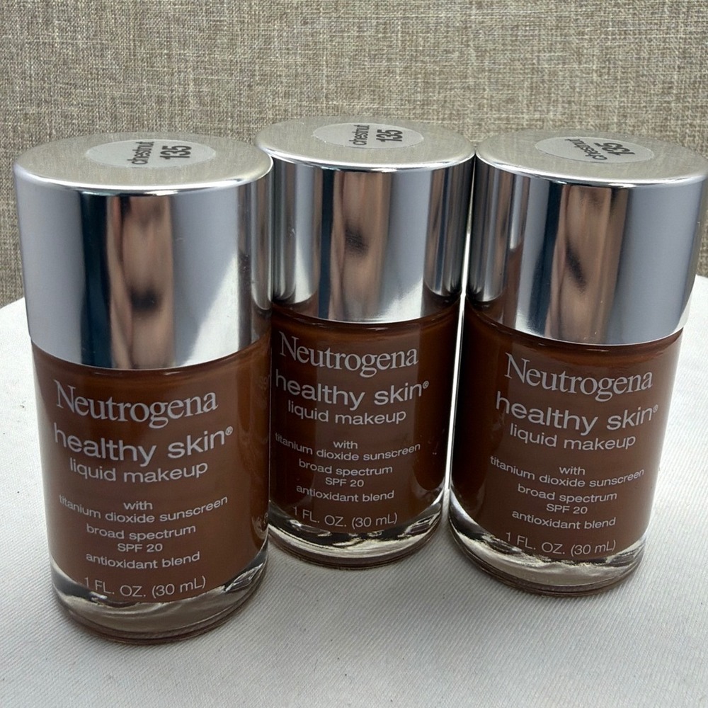 Lot of 3 Neutrogena Healthy Skin Liquid Makeup SPF 20 Chestnut 135 1oz